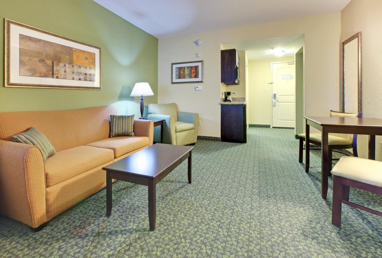 Holiday Inn Express & Suites Covington, An Ihg Hotel Εξωτερικό φωτογραφία